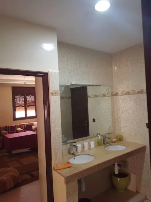 Appartement Confortable Spacieux Et Aere Agadir